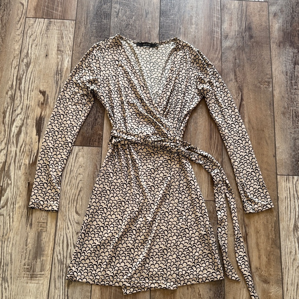 Ark & Co Patterned Long Sleeve Wrap Dress Small